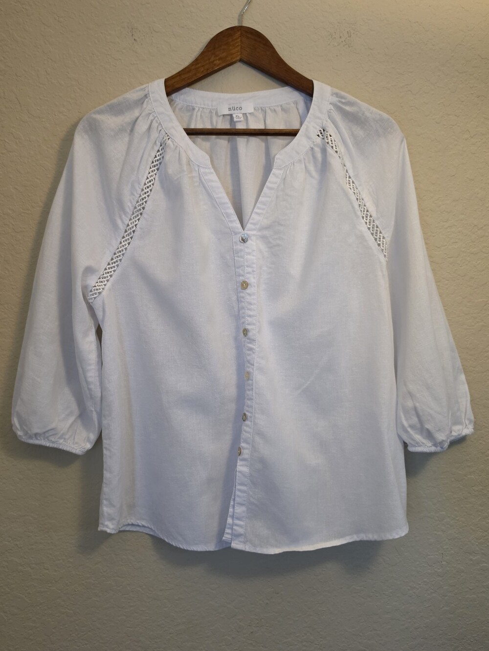 Nuco Linen Blend Top Womens PL White Button Down Luxury Resortwear V-neck